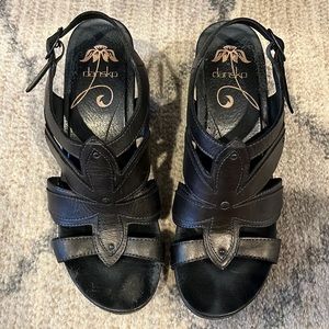 Dansko Sandals Black size 40